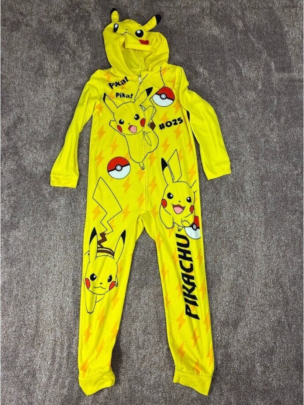 Pokemon Pikachu Unisex Hooded One Piece Pajamas Size Medium